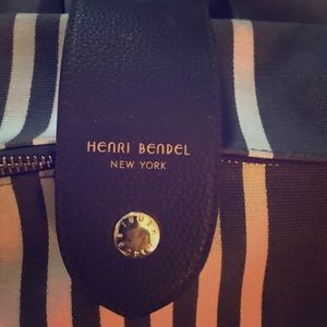 Henri Bendel carry bag